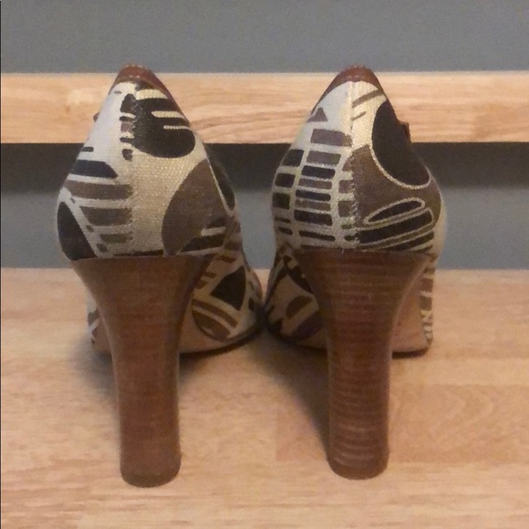 Banana Republic Print Leather Heels, Size 9 1/2 - Picture 5 of 5